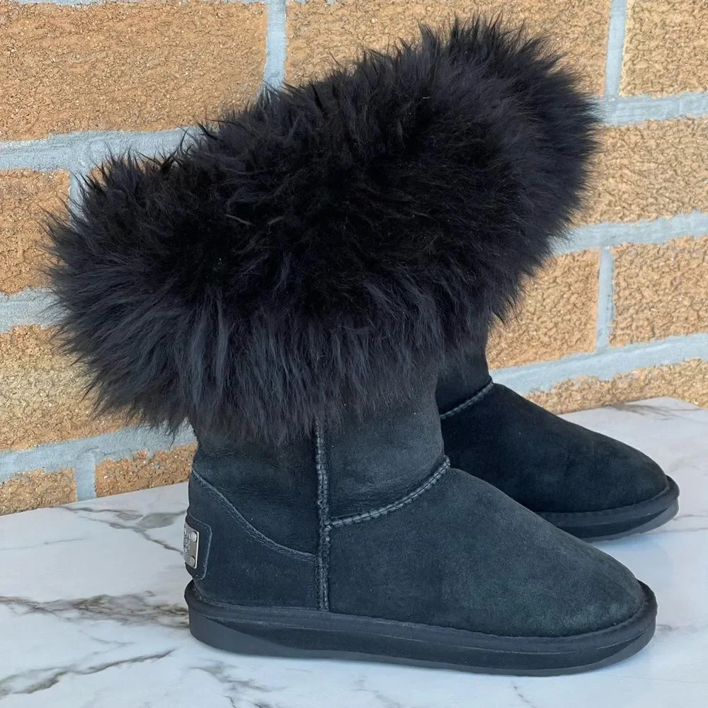 Australia Luxe Women's Foxy Shearling Short Boots in Black size 6